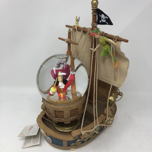Disney snow globe peter pan - globe, pan's
